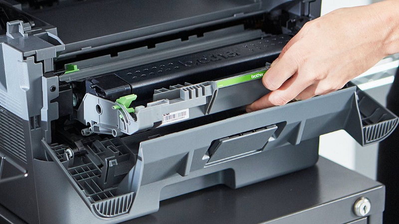 Nguyên nhân và cách khắc phục lỗi máy in kéo giấy liên tục